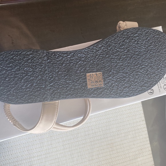 Sandals - Picture 2 of 2